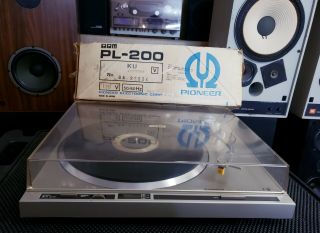 Pioneer Pl - 200 Vintage Turntable With Box And At Cartridge/stylus 