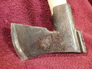 VINTAGE 1.  542 kg SHARP AXE BILLNÄS / KELLOKOSKI w HANDLE FINLAND FINNISH 2