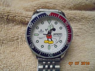 Vintage Rare Lorus Day/date Diver Mickey Mouse Quartz Unisex Watch Wristwatch