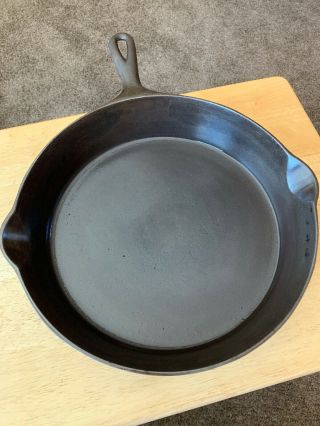 Vintage Puritan No.  10 Cast Iron Double Pour Skillet 12 Inch Early Griswold