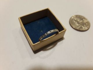 Ladies Vintage 18 Carat White Gold Diamond Infinity Ring