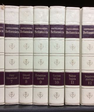 Encyclopaedia Britannica 24 Volume Set White Leather Gold Trim Vintage 1965 8