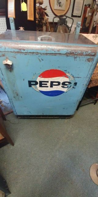 Vintage Pepsi Self Serve Lift Top Cooler,  Vending Machine,  Light Blue