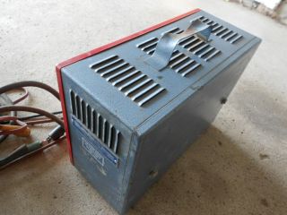 Vintage SUN ELECTRIC VAT - 33 Volt Ampere Tester Meter or Restore RARE 7