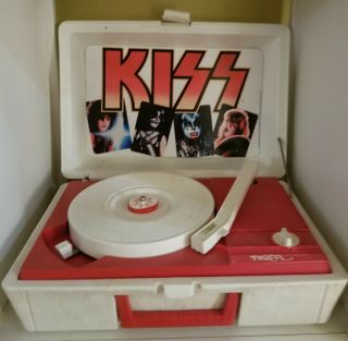 VINTAGE KISS 1978 RECORD PLAYER AUCOIN TIGER ELECTRONICS 2