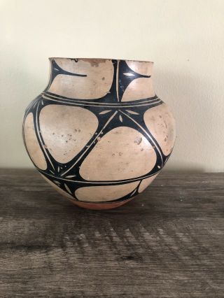 Large 9 " Vintage Santo Domingo Pueblo Indian Pottery Bowl Vase Clsc Desgn