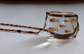 Vintage 1950s Castlecliff Lucite Goldfish Bowl Gold Necklace Fish Bowl Pendant 4