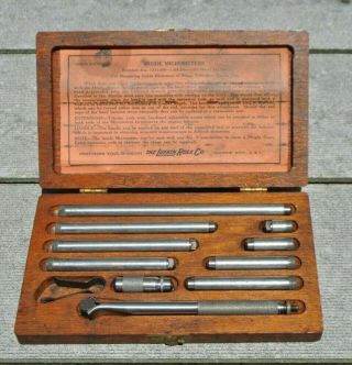 Vintage Lufkin Rule Co.  Inside Micrometer No.  680 Set 1/2 " - 6 " Complete
