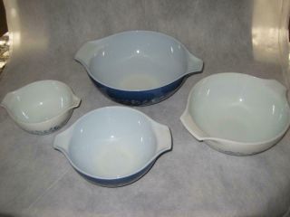 Vintage Pyrex Set of 4 Colonial Mist Cinderella Nesting Mixing Bowls Blue White 3