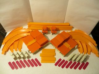 Vintage 1968 Hot Wheels Charger Grand Prix Race Track Set Many Parts