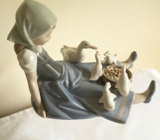 Vintage LLadro Figure Of a Young Girl Sitting Feeding Family Of Ducks 5