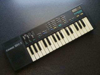 Vintage 1985 Casio Sk - 1 Sampling Keyboard Synthesizer