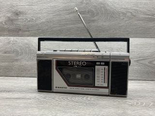 Sanyo Walkman Micro Boom Box M - S200 Cassette Am Fm Boombox Radio Vintage