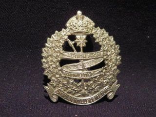 Canadian Intelligence Corps Wwii Era Voided White Metal Cap Badge