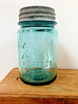 Vintage Blue Pint Ball Perfect Mason 13 Jar With A 13 Ball Zinc Lid,