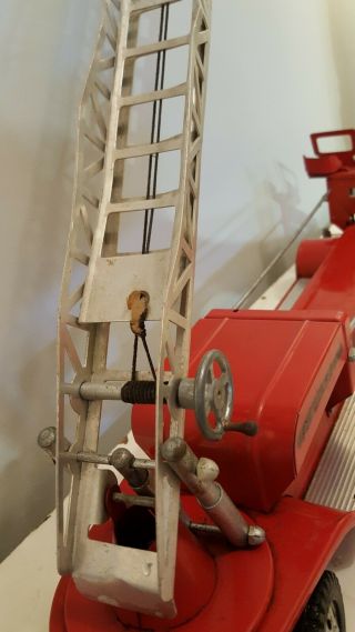 Vintage TONKA Fire Ladder Truck Firetruck Pressed Steel Toy 30 