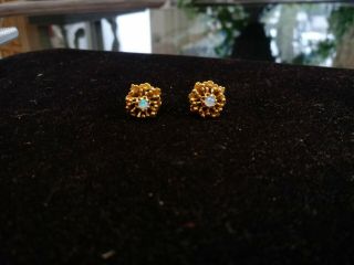 Exquisite Vintage 14k Yellow Gold And Natural Opal Earrings