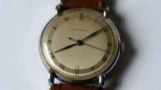 A Rare & Vintage 1940s Era Juvenia Mens Wrist Watch - In Vgc & Fwo