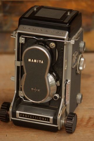 Vintage Mamiya C33 Professional Camera With Sekor 1:2.  8 F=80mm Lens Read