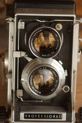 Vintage Mamiya C33 Professional Camera with Sekor 1:2.  8 f=80mm Lens Read 4