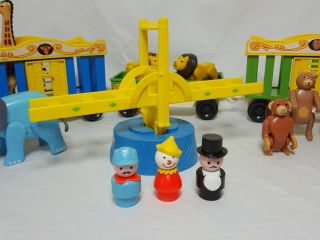 Vintage Fisher Price Little People 991 Play Family Circus Train Complete 2