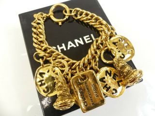 R1722 Auth Chanel Vintage Gold Plated Cc Lucky Charm Chain Bracelet