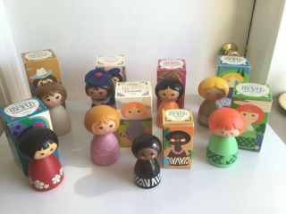 Vintage 1970’s Avon Bottles “it’s A Small World” Full Set Of 8 With Boxes Vg Cd