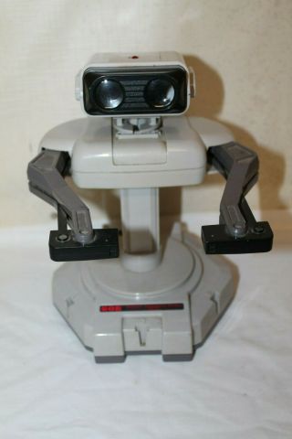 1985 Nintendo R.  O.  B.  Robotic Operating Buddy Nes Vintage