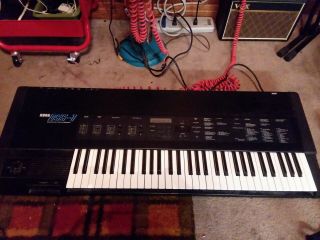 Vintage Korg Dss - 1 Sampling Synthesizer Keyboard