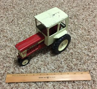Ertl Scale 1/16 Mccormick Farmall 560 Tractor With Cab Vintage 1970’s
