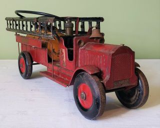 Early Structo Toys Packard Cab Pumper Fire Engine Truck 30 