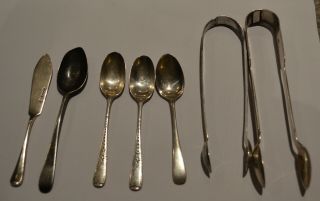 128 GRAMS OF SCRAP SILVER SUGAR TONGS,  SPOONS.  BUTTER KNIFE.  ALL HALLMARKED. 4