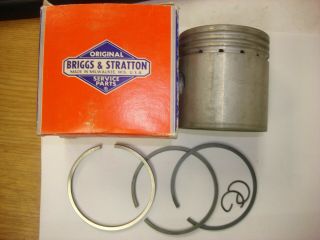 , Nos Vintage Briggs & Stratton Piston Assembly.  020 P/n: 99949