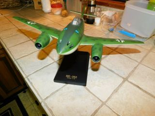 Vtg.  Toys & Models Corp.  ME - 262 Mahogany Wood Airplane Desk Top 1/32 Scale Model 4