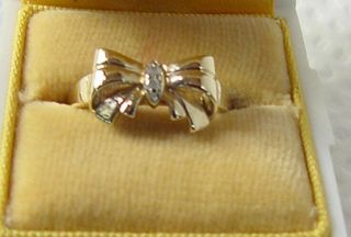 Vintage Solid 14k Gold Ribbon Bow Ring With 2 Diamonds Size 7 1/2 T&c Maker