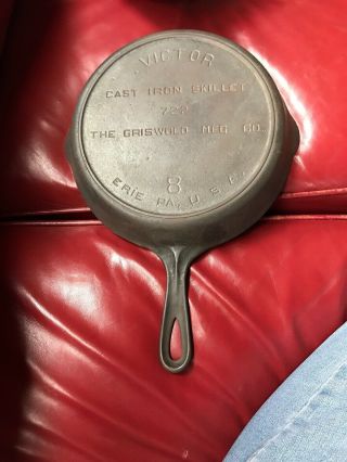 Antique Victor Griswold No 8 Cast Iron Skillet Fry Pan Usa 722 Heat Ring Vintage