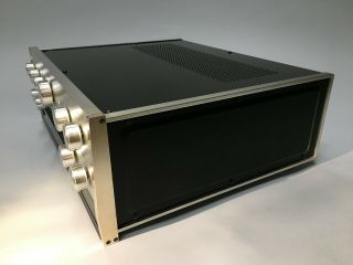 Accuphase C - 200 Preamplifier - - Stereo Control Amplifier - - Vintage - - A Great Value 8