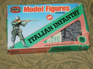 Vintage 1980 Airfix Italian Infantry Military Model Figures Army Men Wwii 1/32