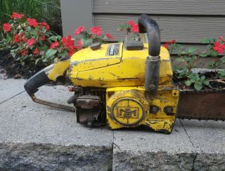 Vintage McCULLOCH 7 - 10 AUTOMATIC Gas Chainsaw FROM Canada Estate 2
