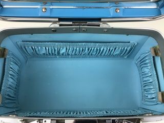 Vintage Samsonite Sky Blue Make Up Hard Case Train Luggage with Vanity Tray 60s 5