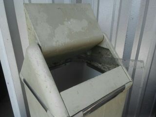 Vintage MIPRO White Bathroom Restroom Garage Shop Metal Trash CAN Swing Lid 5