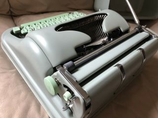 Vintage Hermes 3000 Typewriter Seafoam Green With Case And Brush 11