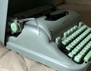 Vintage Hermes 3000 Typewriter Seafoam Green With Case And Brush 9