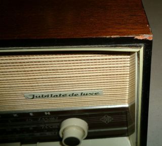 Vintage Telefunken Jubilate de Luxe model 5461W West Germany Tube Radio 6