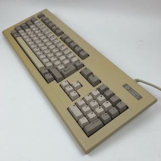 Vintage Commodore Amiga Keyboard Model KKQ - E96YC Commodore Part 312716 - 99 2