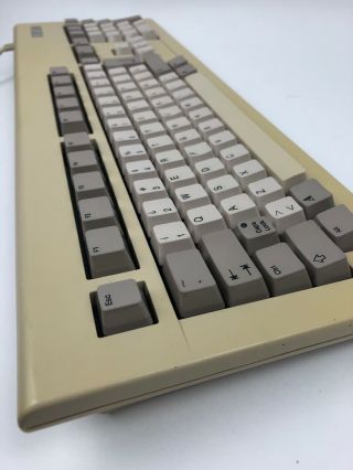 Vintage Commodore Amiga Keyboard Model KKQ - E96YC Commodore Part 312716 - 99 5