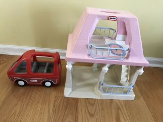 Vtg Little Tikes Grandma’s Pink Roof Dollhouse,  furniture/Fisher Price family 3