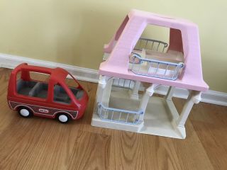 Vtg Little Tikes Grandma’s Pink Roof Dollhouse,  furniture/Fisher Price family 4