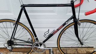 1984 VINTAGE TREK 560 ROAD RACING BIKE,  NEAR TOP SUNTOUR COMPONENTS,  REFURBUSHED 2