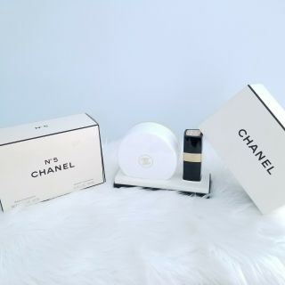 Chanel No 5 Vintage Set Bath Powder 8 Oz Collector Size,  1.  5 Oz Spray Cologne